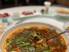 酸菜红味白胡子-漾亚·雍雅合鲜(桐梓林店)