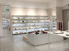 -hotwind热风(丽影广场店)
