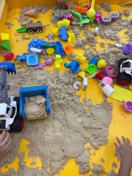 -菠萝树益智玩具体验馆(江南万达广场店)