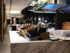 自助取餐区-金陵饭店 56F 家·海鲜火锅餐厅