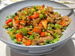 辣椒小炒肉-佬太公海鸭·海鲜大排档(上海总店)