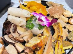 -一朵菌·野生菌探索家火锅(南亚店)