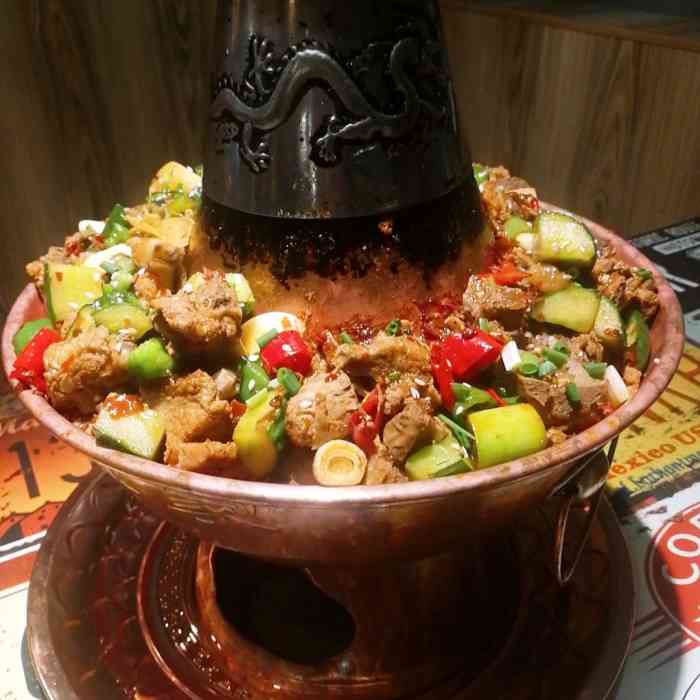 打分 45 /人 第二次来啦 排骨单层锅 两个人吃刚好 华为手机可以打8.