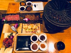 -炙忧烤肉屋(中国铁建广场店)