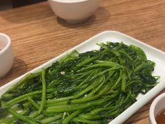-裕记烧腊连锁餐饮(国商分店)