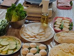 -玩坞轰趴馆·户外团建聚会主题生日派对馆(世豪广场店)