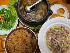 -老滇山寨•云南特色菜•地方菜•民族风情歌舞表演(金碧店)