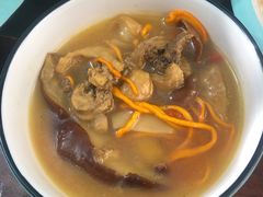 -阿鹏故事云南野生菌火锅(人民路店)