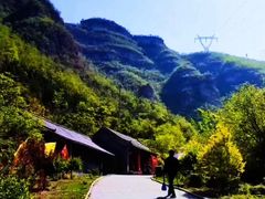 -大平台龙居瀑布旅游区