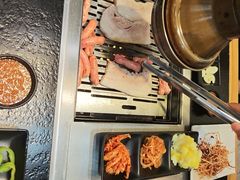 -臻牛烤肉