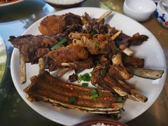 手抓羊排-炊烟·山房菜