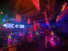 -UP嘻哈酒吧(粉巢店)