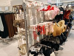 -H&M(天一广场店)