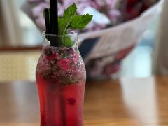 -Mark&Mars Restaurant