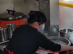 -依云煎包店