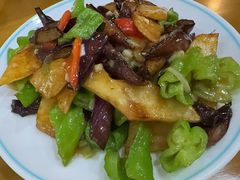 地三鲜-鹤乡东北菜(崮山路店)