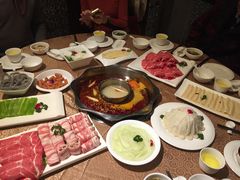 -小天鹅火锅·一线江景洪鼎旗舰店(洪崖洞店)