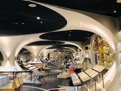 -钟书阁(珍园店)