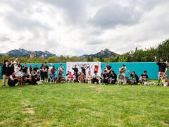-趣玩宠物乐园寄养训犬训狗游泳池