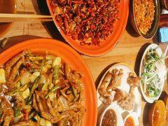 -先启半步颠小酒馆(白麓里店)
