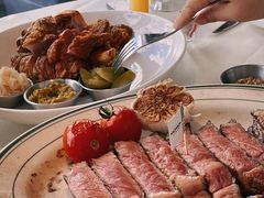 -MONICH牛排融合餐厅(和义大道购物中心店)