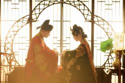 -雪中彩影婚纱摄影·微光艺术中心