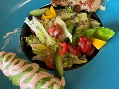 牛油果鸡肉色拉-VITELLO意大利料理(崂山路店)