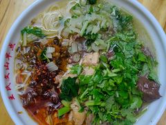 -文山荷鲜居(翠湖店)