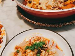 -渝信川菜 · 川味家常菜(财富购物中心店)