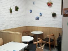 用餐区-华莱士·全鸡汉堡(浦东南路店)