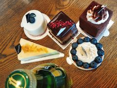 -UNI UNI(环亚凯瑟琳店)