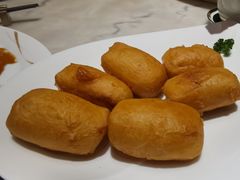 脆皮炸鲜奶-誉八仙茶室酒楼(新天地店)