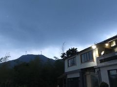 -缺牙山山庄
