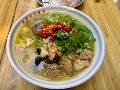 -文山荷鲜居(翠湖店)