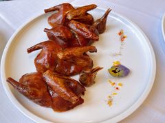 香烧玻璃皮乳鹅-北京厨房(西安SKP店)