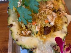 -Chom Cafe and Restaurant