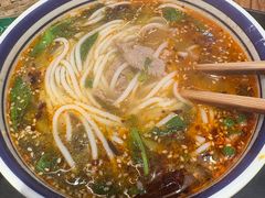 -云阿蛮云南生烫牛肉米线(奉贤路店)