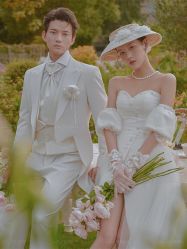 -角色婚纱摄影(中心店)