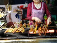 -洪河半边街夜市