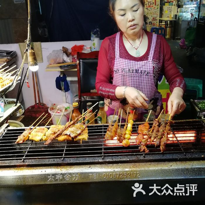 洪河半邊街夜市