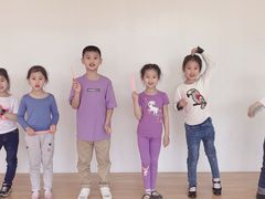 -蓝话筒·少儿成人演讲口才·主持朗诵·戏剧表演(大华第一坊店)