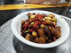 牛筋牛腩-琴园酒家(金三角大厦店)