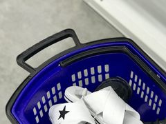 -BIGOFFS 超级折扣(仁恒伊势丹店)