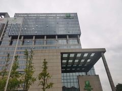 -上海虹桥西郊假日酒店