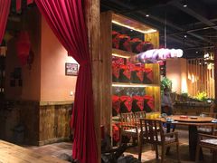 -老滇山寨•云南特色菜•地方菜•民族风情歌舞表演(金碧店)