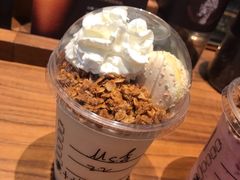 希腊式风味酸奶黄桃-星巴克(保定万博广场店)