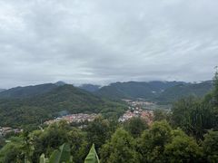 -孔雀湖生态旅游区