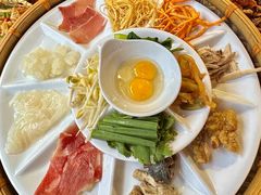 -勺子米线·云南传统小吃市集(四方街店)