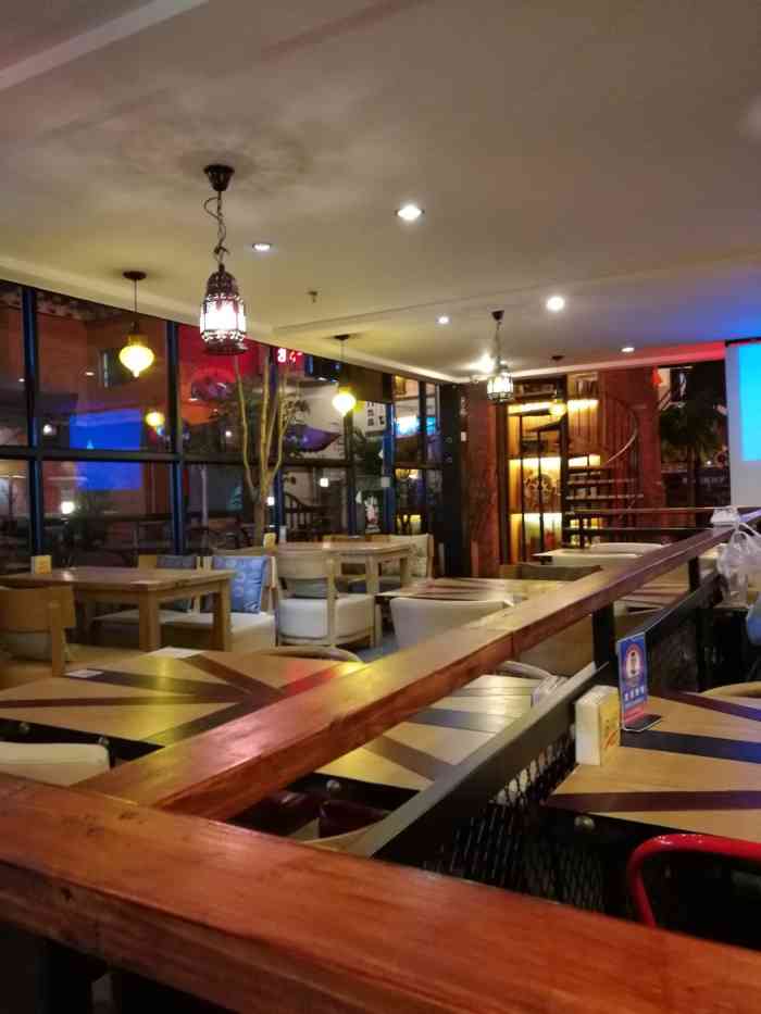 misoxi 米索西 音乐主题西餐厅(漕宝路店)-"价格实惠,环境很好,服务也