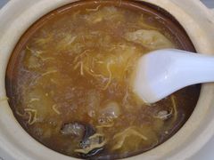 招牌花胶海参煲仔翅-添發碗仔翅美食